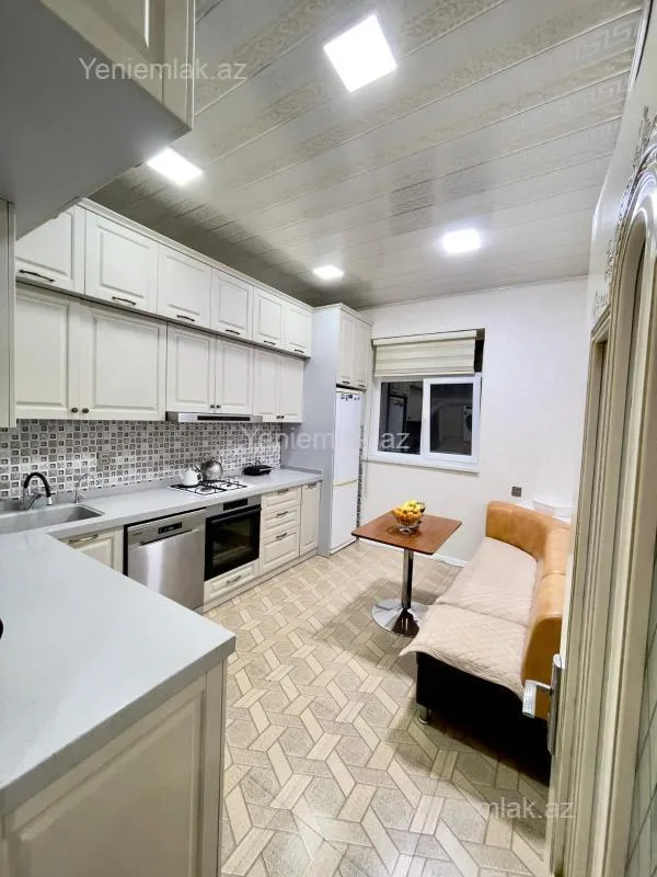 Satılır 6 otaqlı həyət evi 112 m²