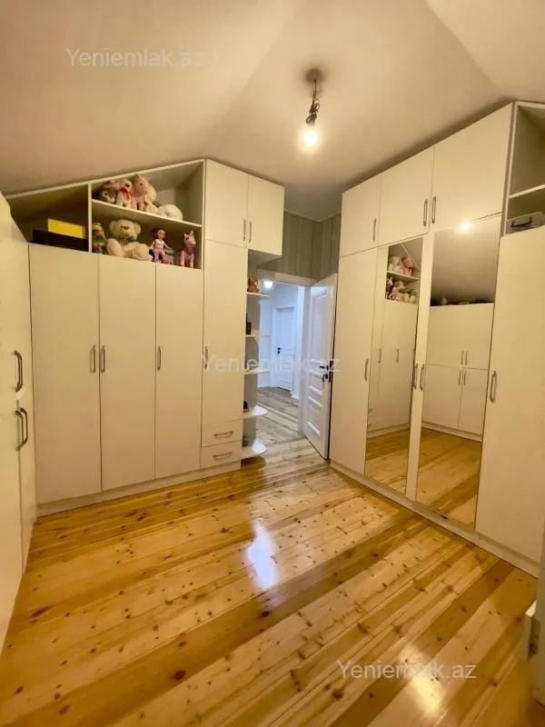 Satılır 6 otaqlı həyət evi 112 m²