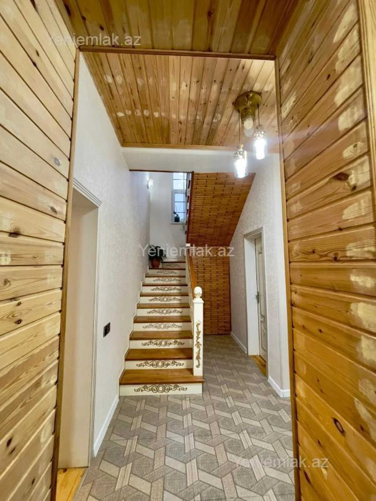 Satılır 6 otaqlı həyət evi 112 m²