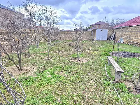 Satılır 6 otaqlı həyət evi 253 m²