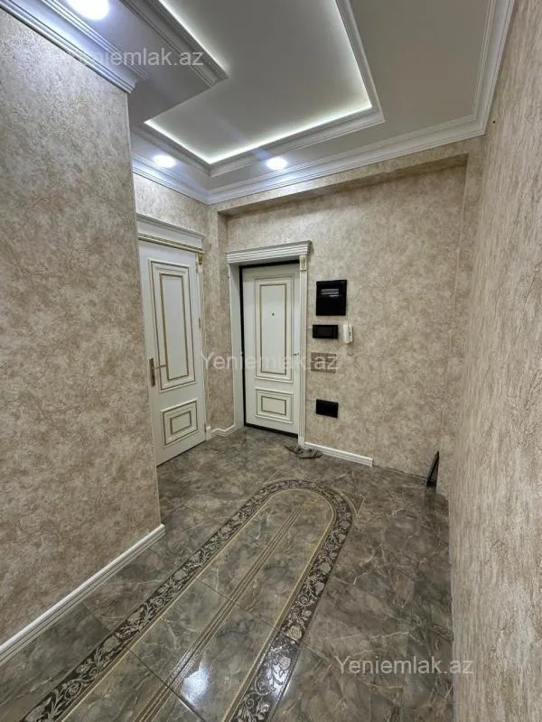 Satılır 4 otaqlı yeni tikili 150 m²