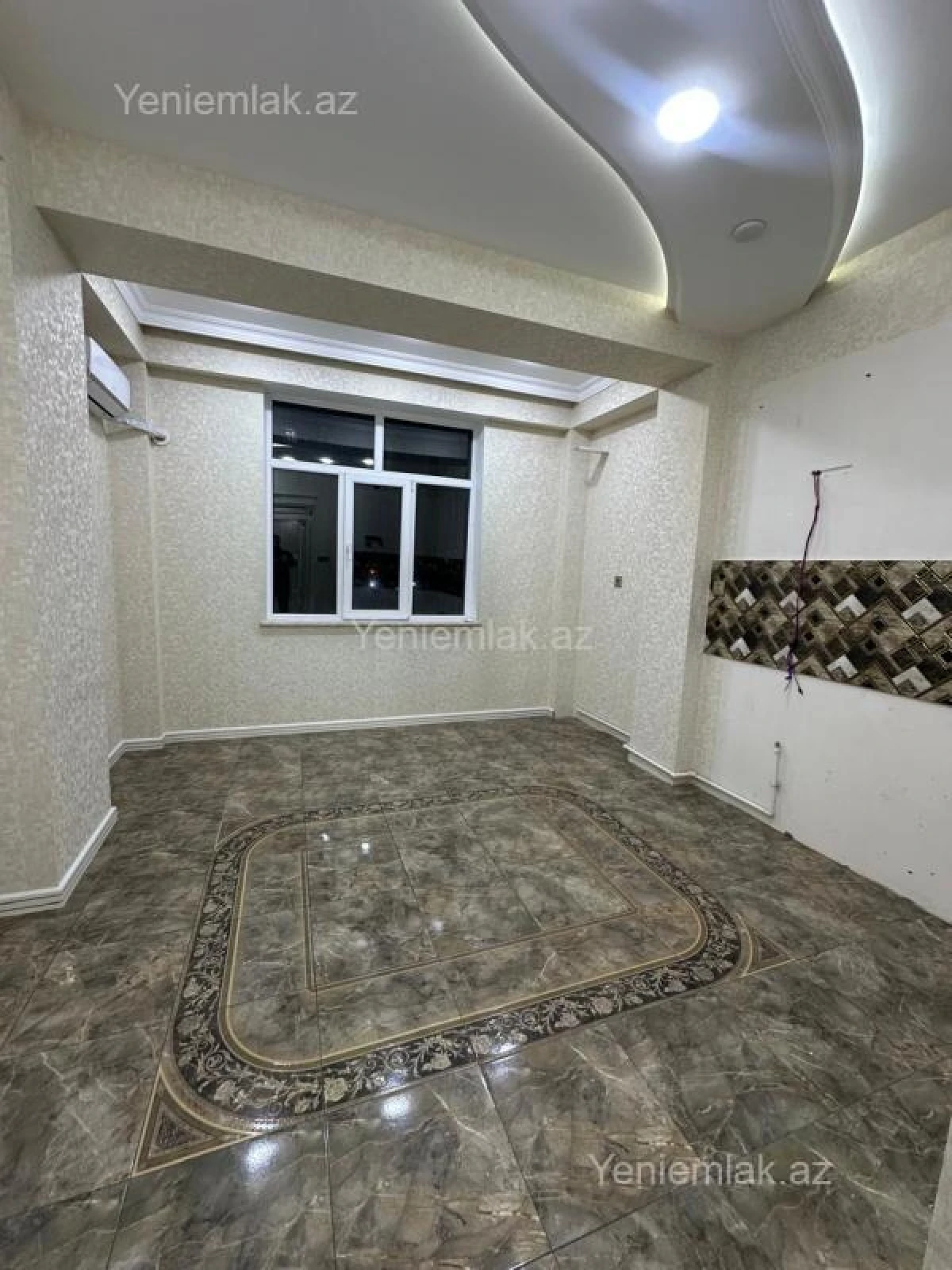 Satılır 4 otaqlı yeni tikili 150 m²