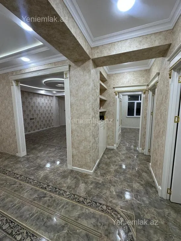 Satılır 4 otaqlı yeni tikili 150 m²