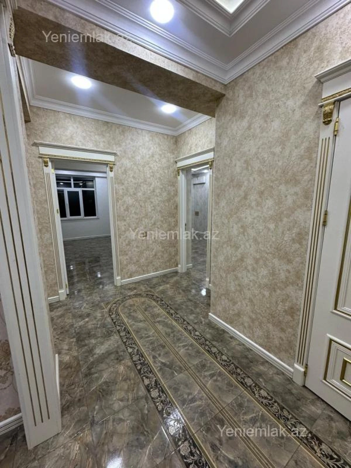 Satılır 4 otaqlı yeni tikili 150 m²
