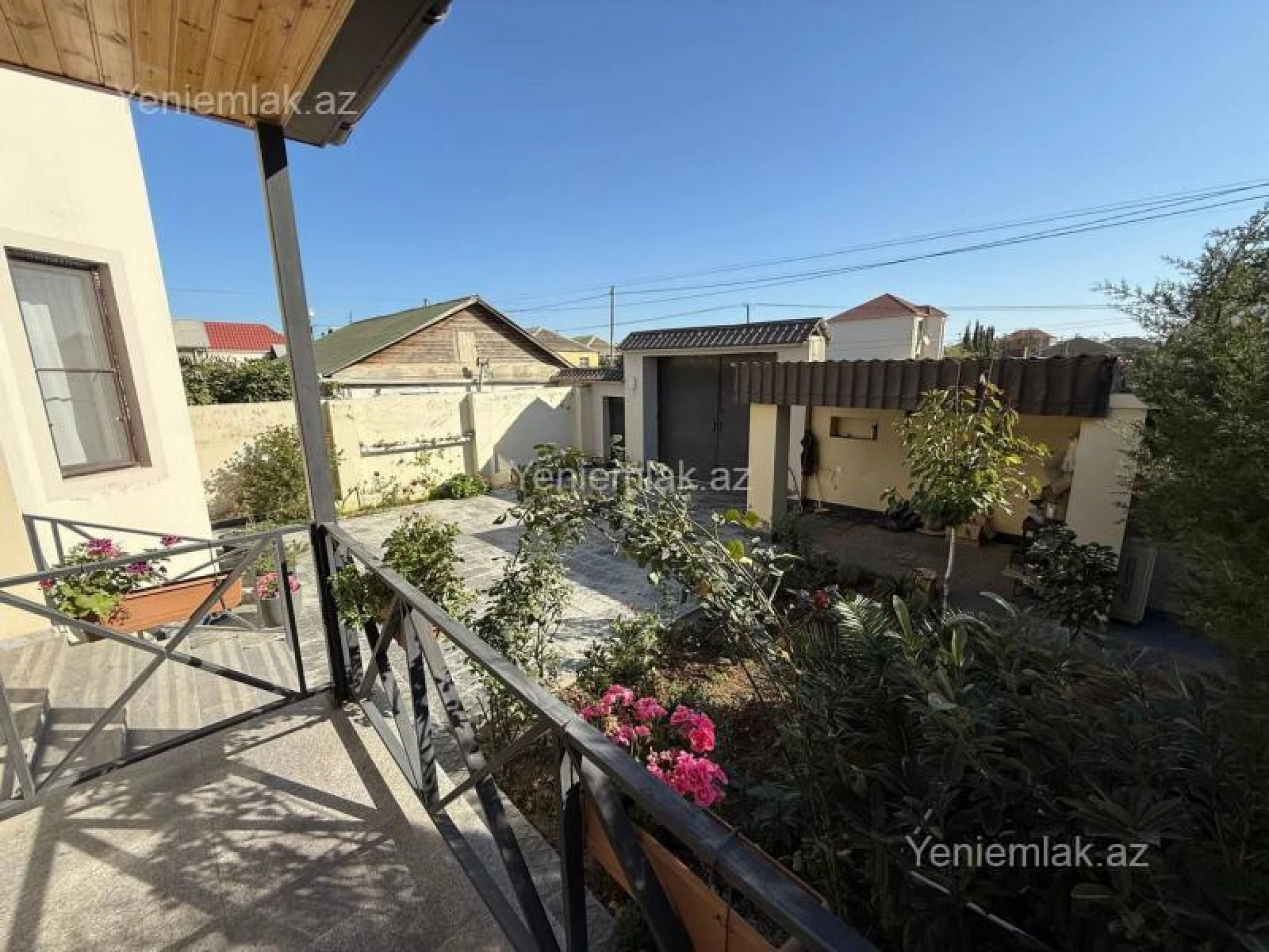 Satılır 4 otaqlı həyət evi 150 m²