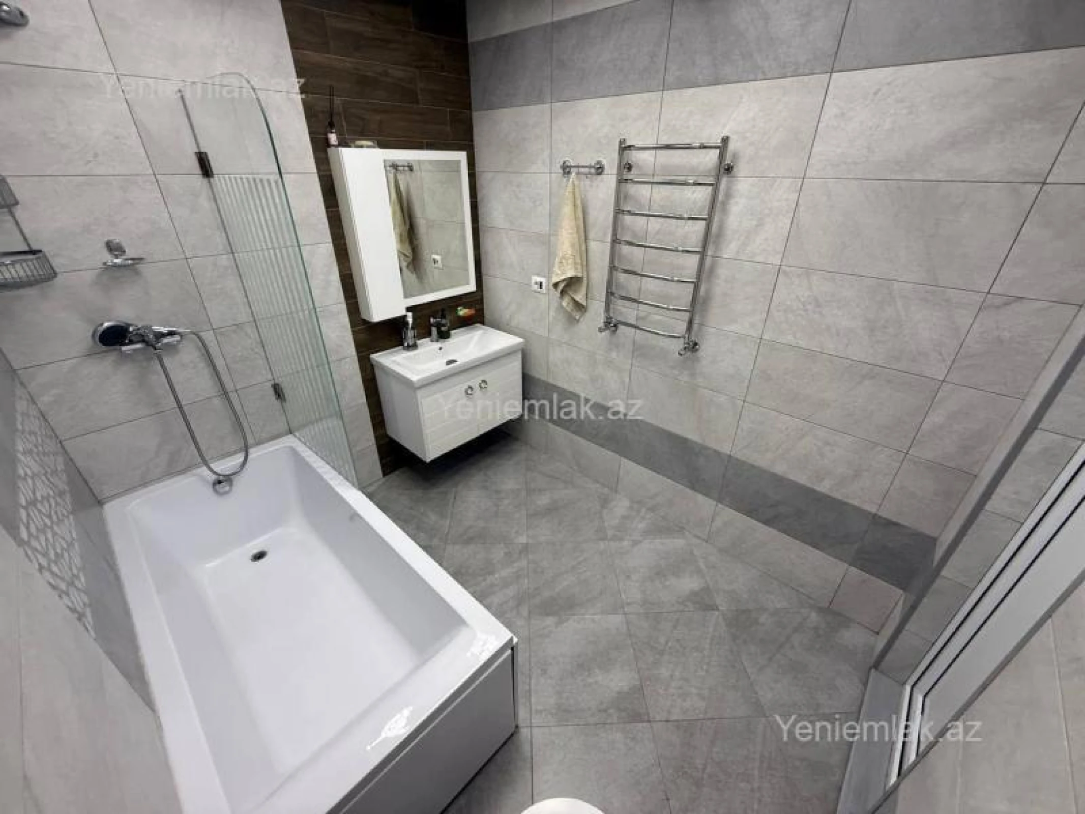 Satılır 4 otaqlı həyət evi 150 m²