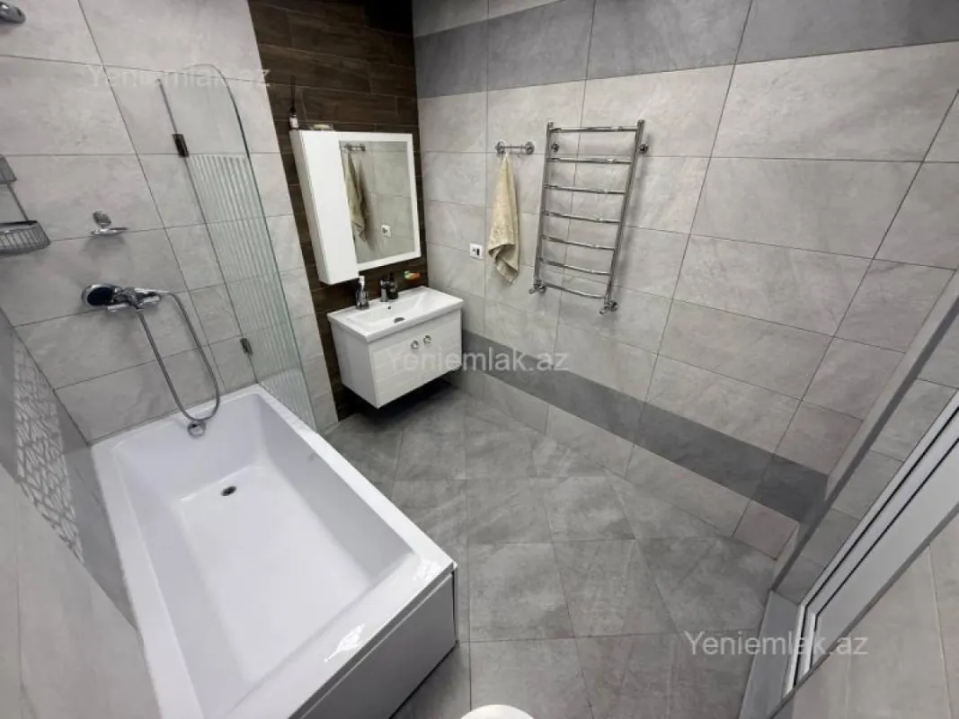 Satılır 4 otaqlı həyət evi 150 m²