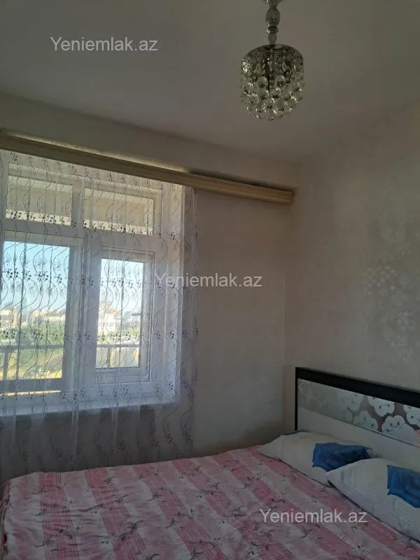 Satılır 2 otaqlı köhnə tikili 52 m²