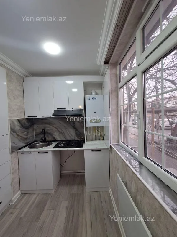 Satılır 3 otaqlı köhnə tikili 55 m²