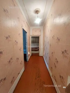 Satılır 4 otaqlı köhnə tikili 90 m²