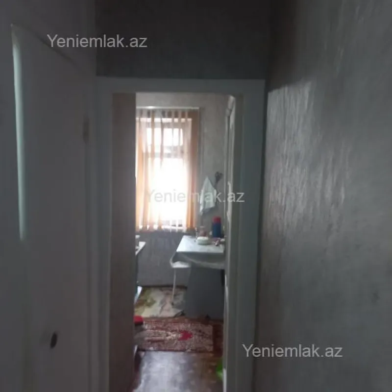 Satılır 2 otaqlı köhnə tikili 47 m²
