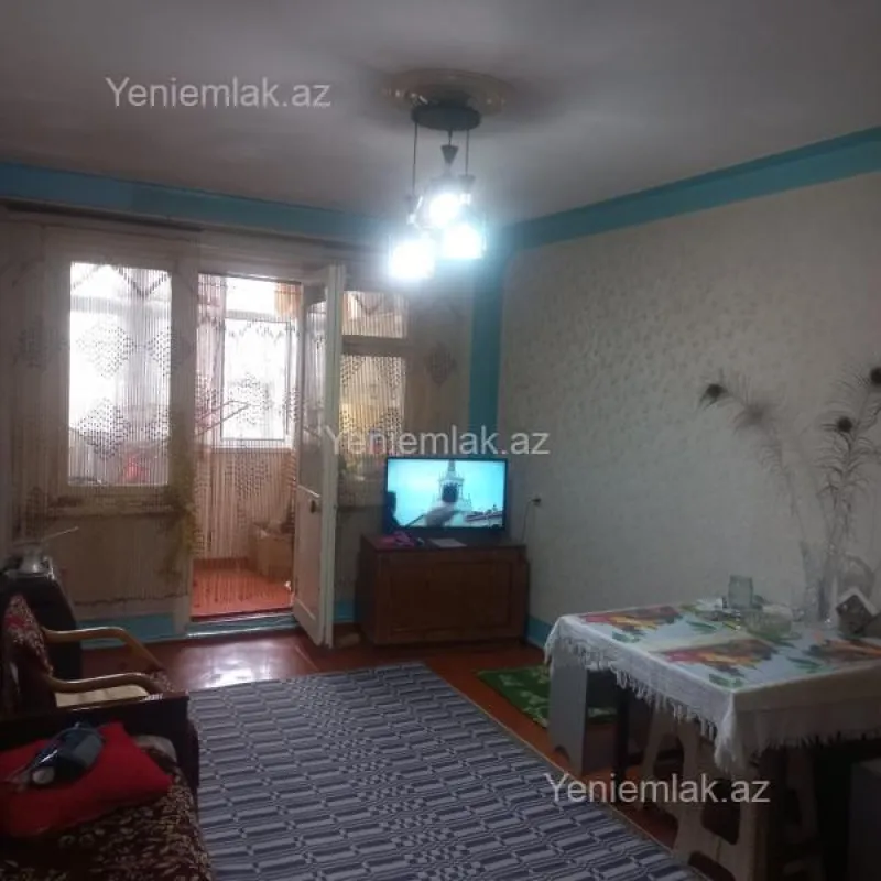 Satılır 2 otaqlı köhnə tikili 47 m²