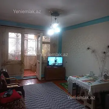Satılır 2 otaqlı köhnə tikili 47 m² — Sumqayıt, 8-ci mikrorayon 2 otaq 47.00 m²