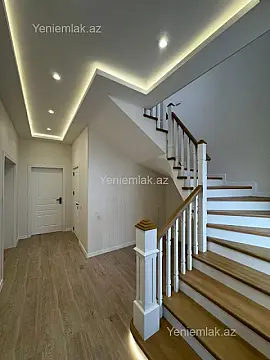 Satılır 5 otaqlı həyət evi 220 m²