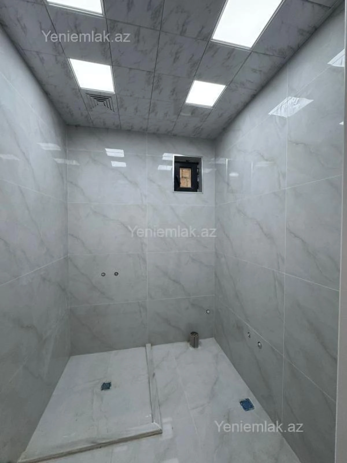 Satılır 5 otaqlı həyət evi 220 m²