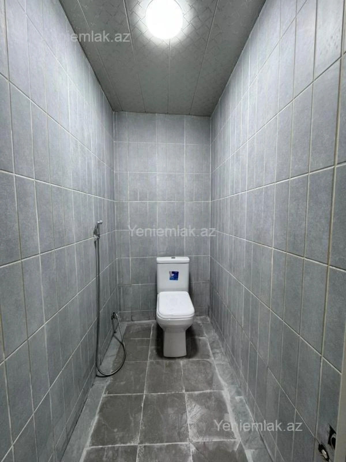 Satılır 5 otaqlı həyət evi 220 m²