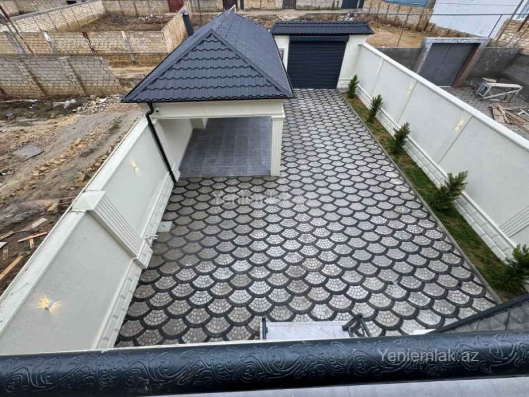Satılır 5 otaqlı həyət evi 220 m²