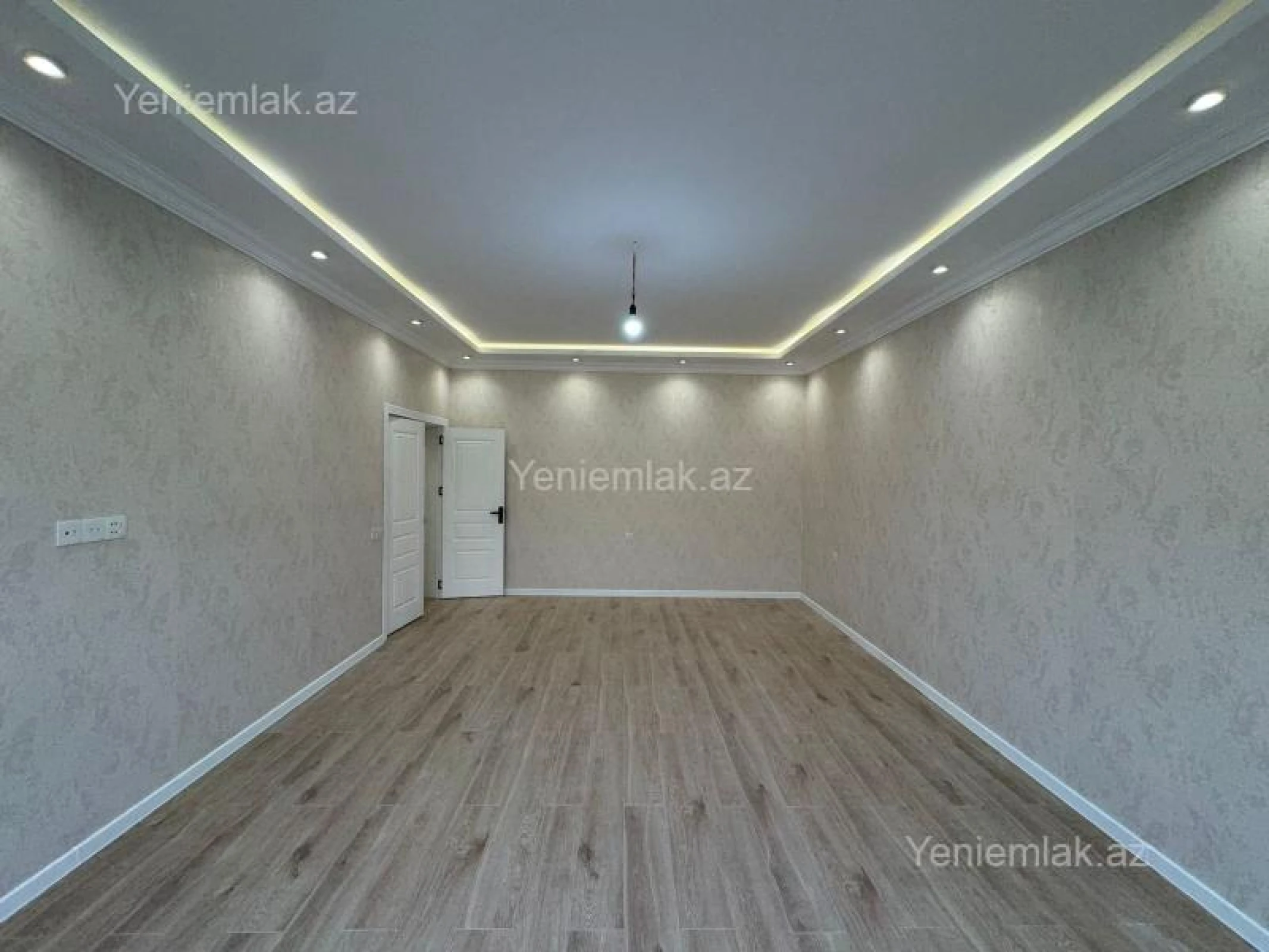 Satılır 5 otaqlı həyət evi 220 m²