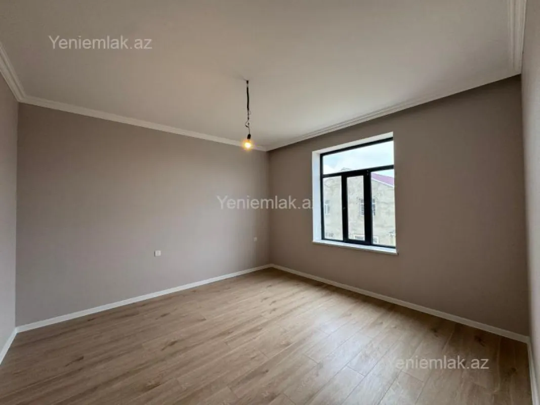 Satılır 5 otaqlı həyət evi 220 m²
