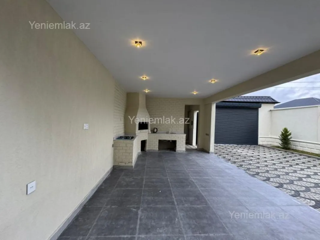 Satılır 5 otaqlı həyət evi 220 m²