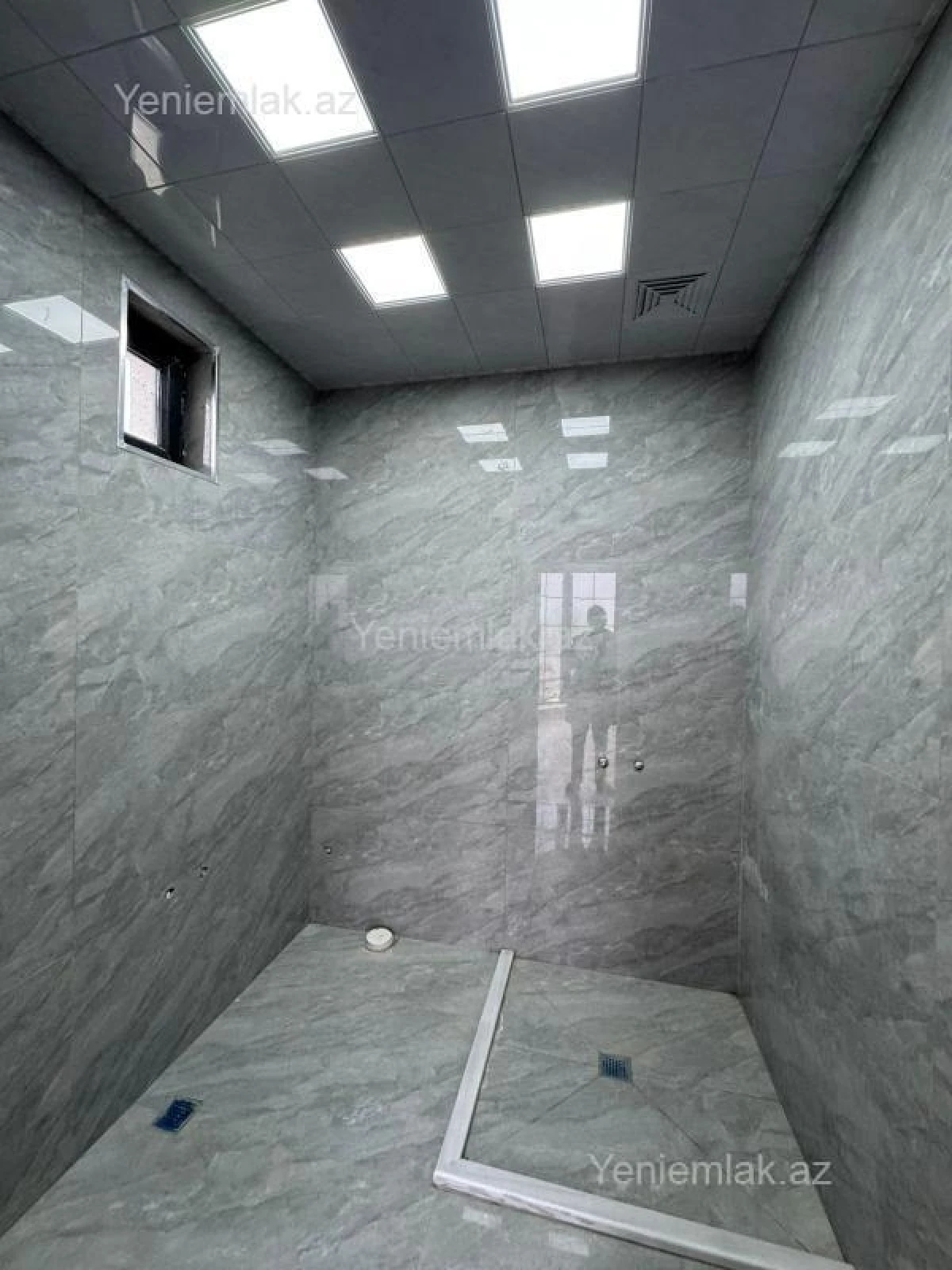 Satılır 5 otaqlı həyət evi 220 m²