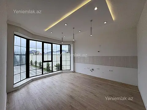 Satılır 5 otaqlı həyət evi 220 m²