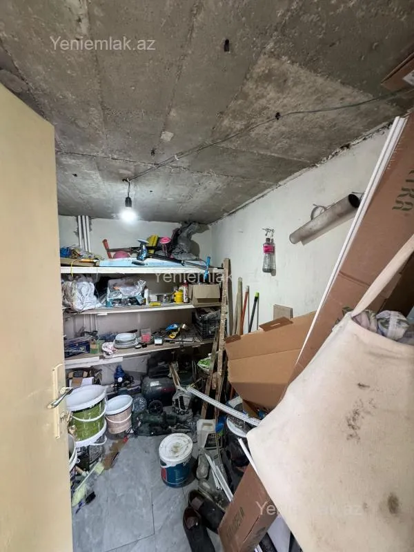 Satılır 5 otaqlı həyət evi 220 m²