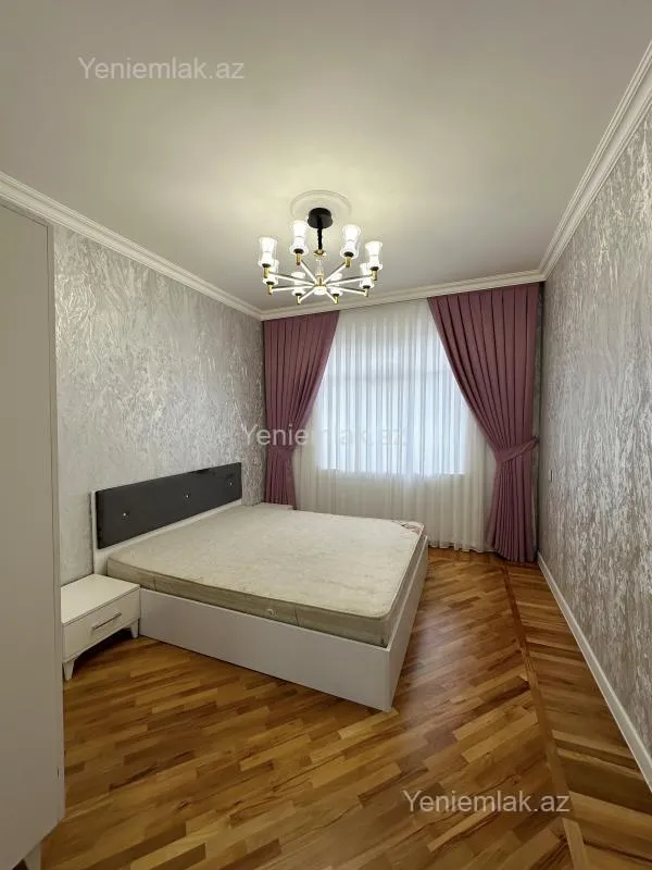 Satılır 2 otaqlı köhnə tikili 55 m²