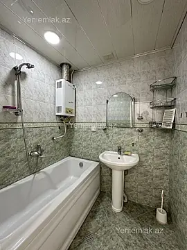 Satılır 2 otaqlı köhnə tikili 55 m²