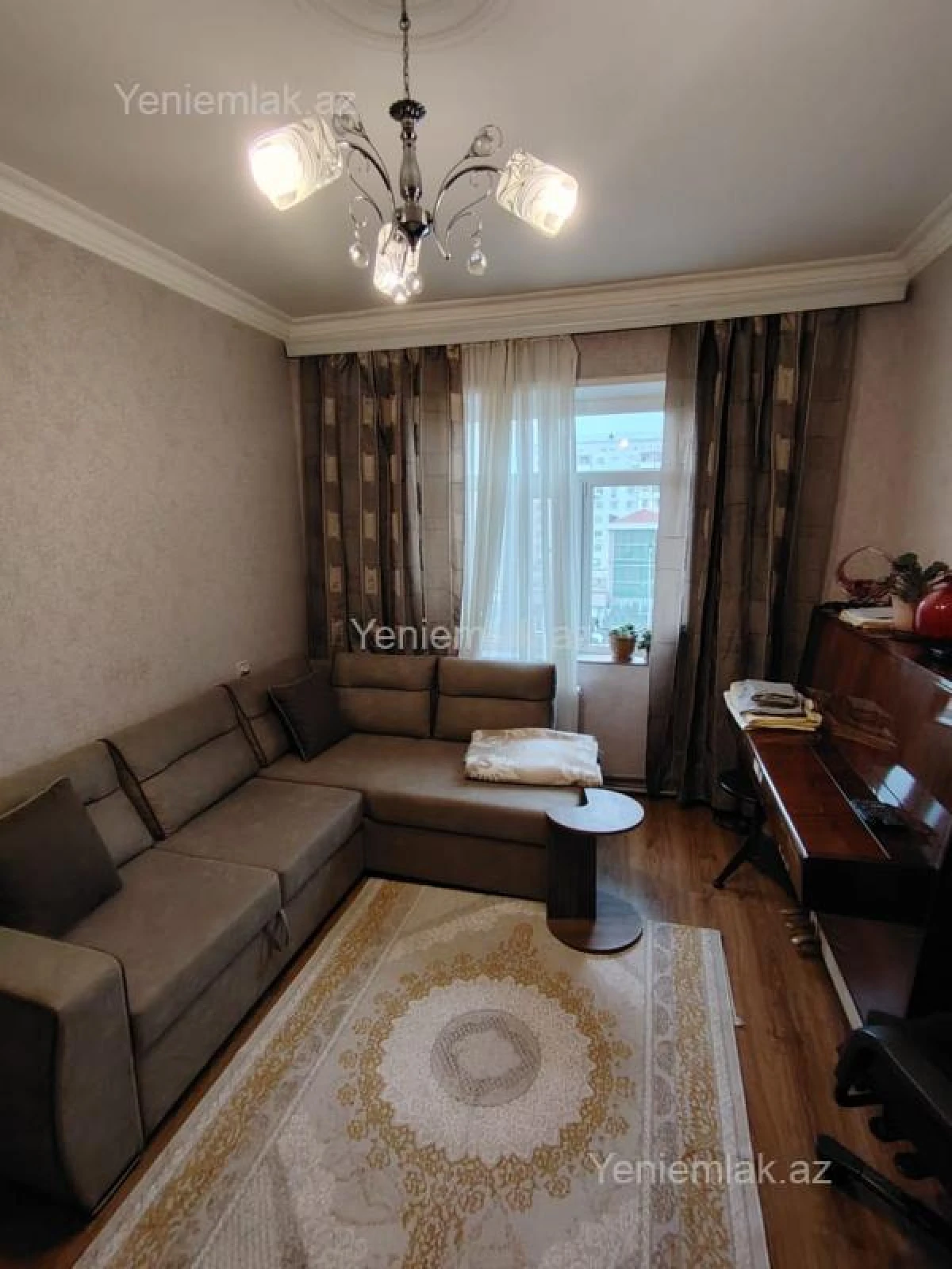 Satılır 4 otaqlı köhnə tikili 82 m²