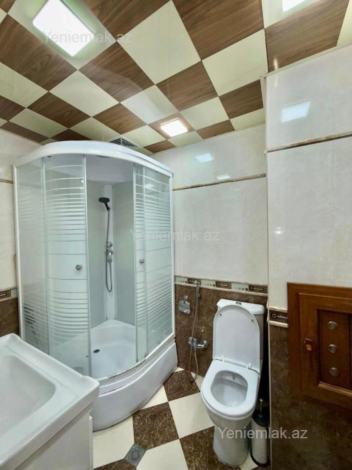 Satılır 3 otaqlı yeni tikili 105 m²