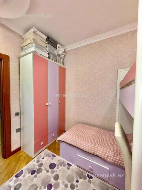 Satılır 3 otaqlı yeni tikili 105 m²