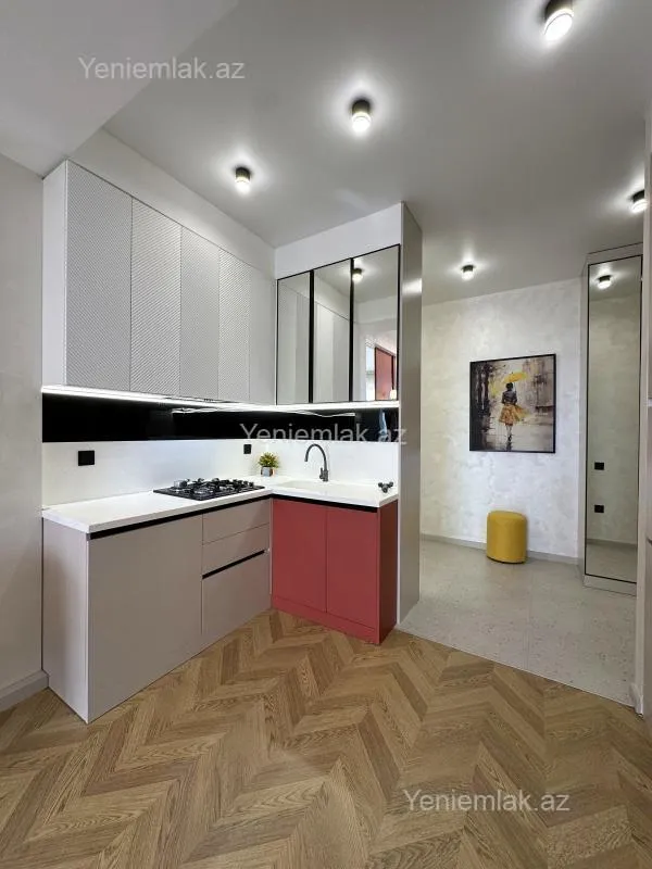 Satılır 3 otaqlı yeni tikili 70 m²