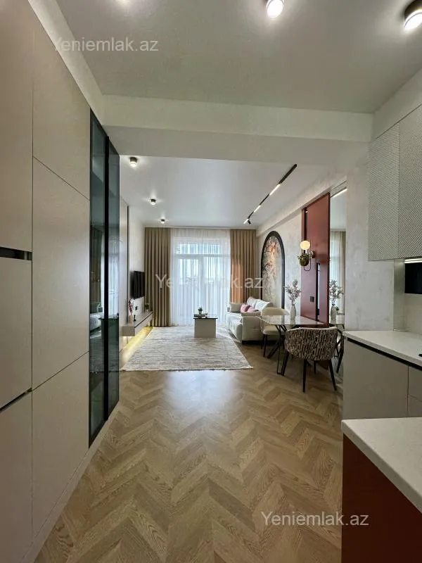 Satılır 3 otaqlı yeni tikili 70 m²