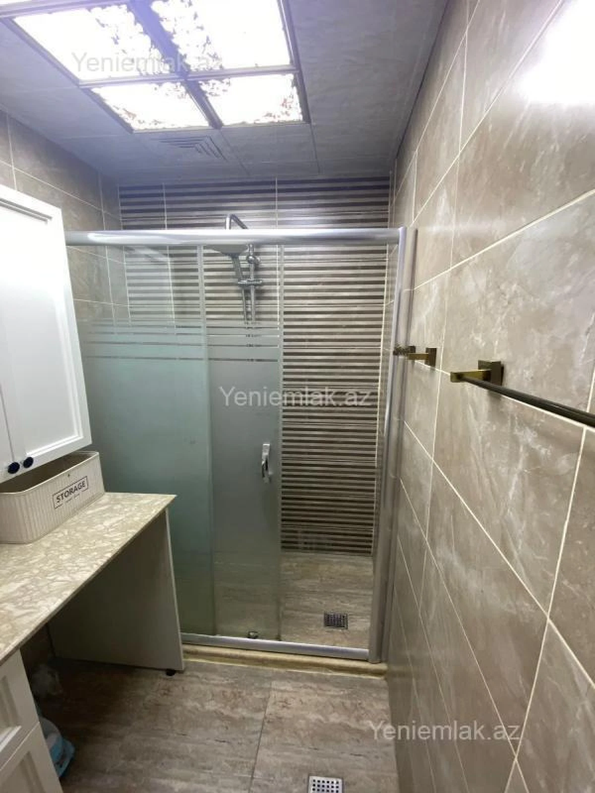 Satılır 3 otaqlı köhnə tikili 90 m²