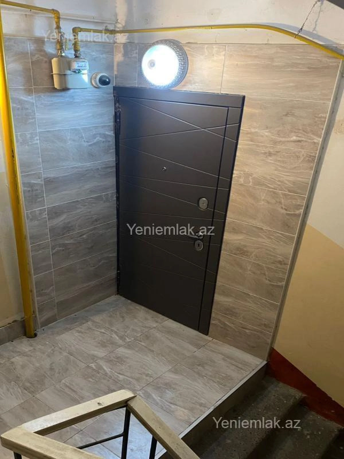 Satılır 3 otaqlı köhnə tikili 90 m²