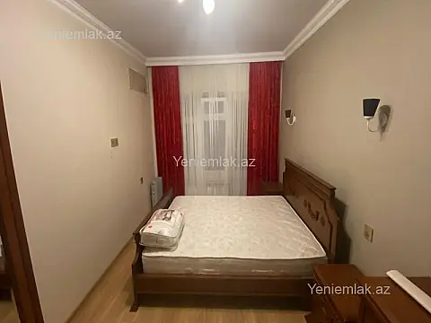 Satılır 3 otaqlı köhnə tikili 90 m²