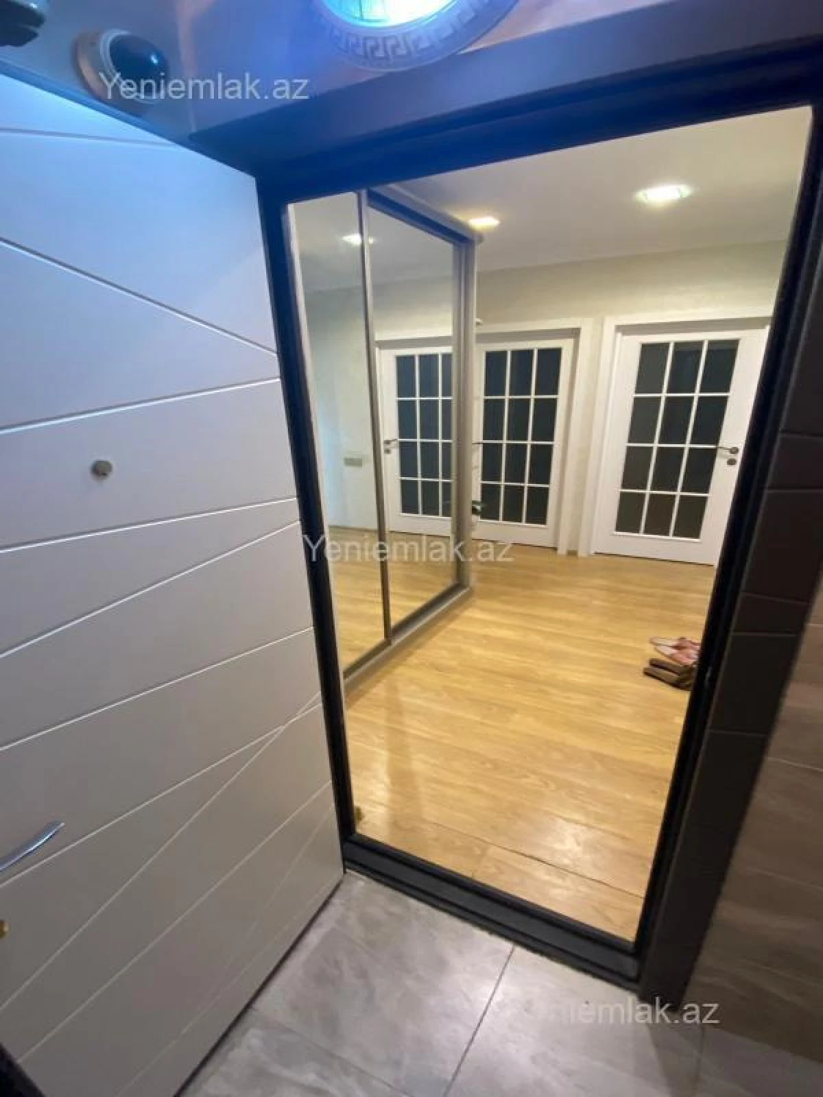 Satılır 3 otaqlı köhnə tikili 90 m²