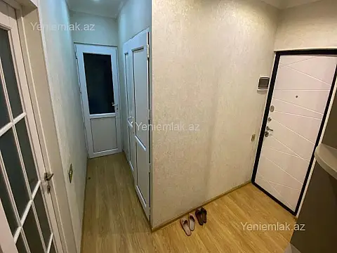 Satılır 3 otaqlı köhnə tikili 90 m²