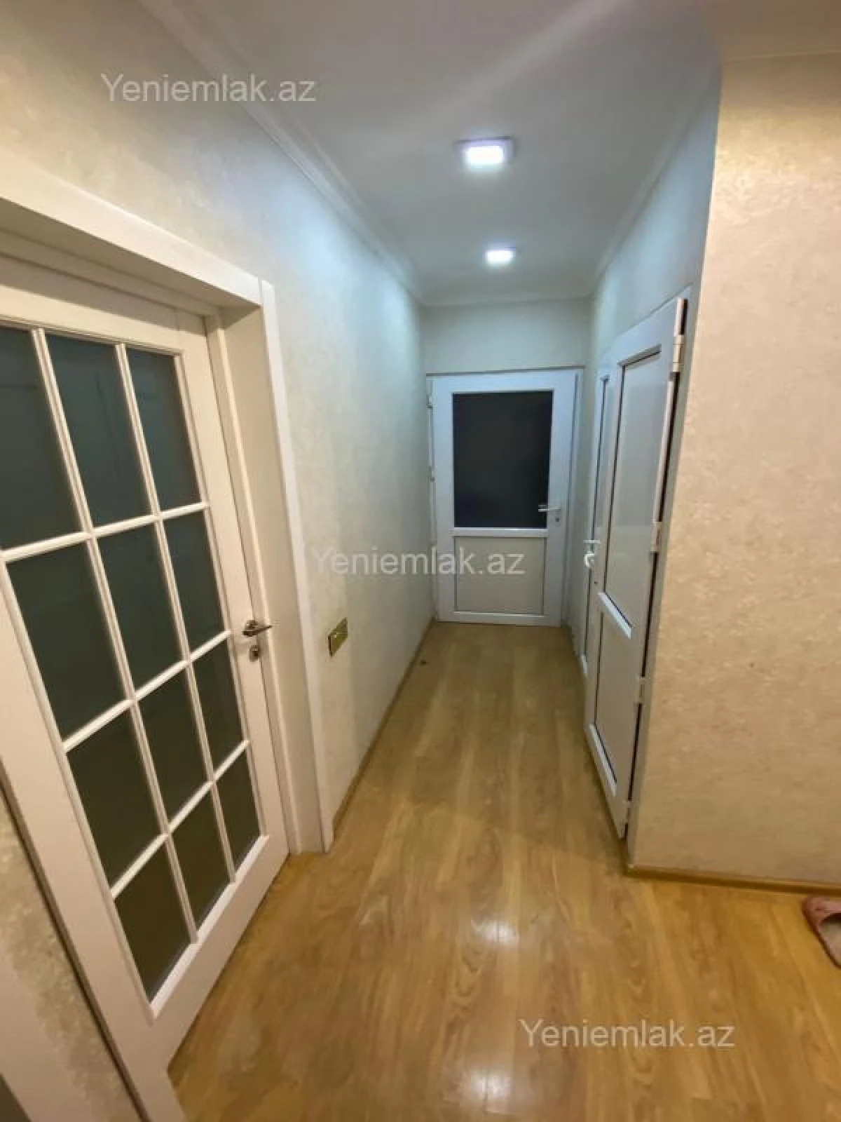 Satılır 3 otaqlı köhnə tikili 90 m²