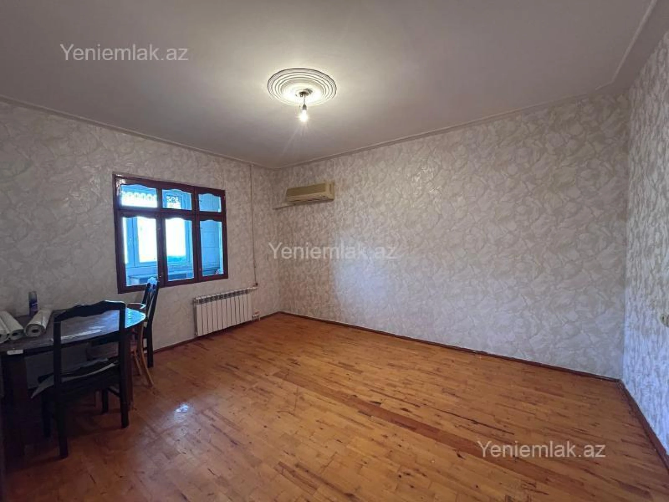 Satılır 3 otaqlı köhnə tikili 80 m²