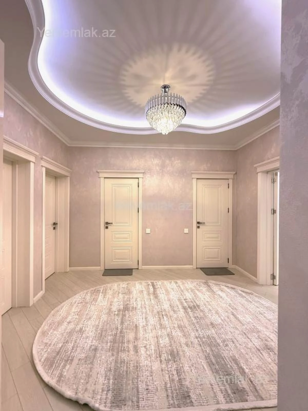 Satılır 3 otaqlı yeni tikili 100 m²