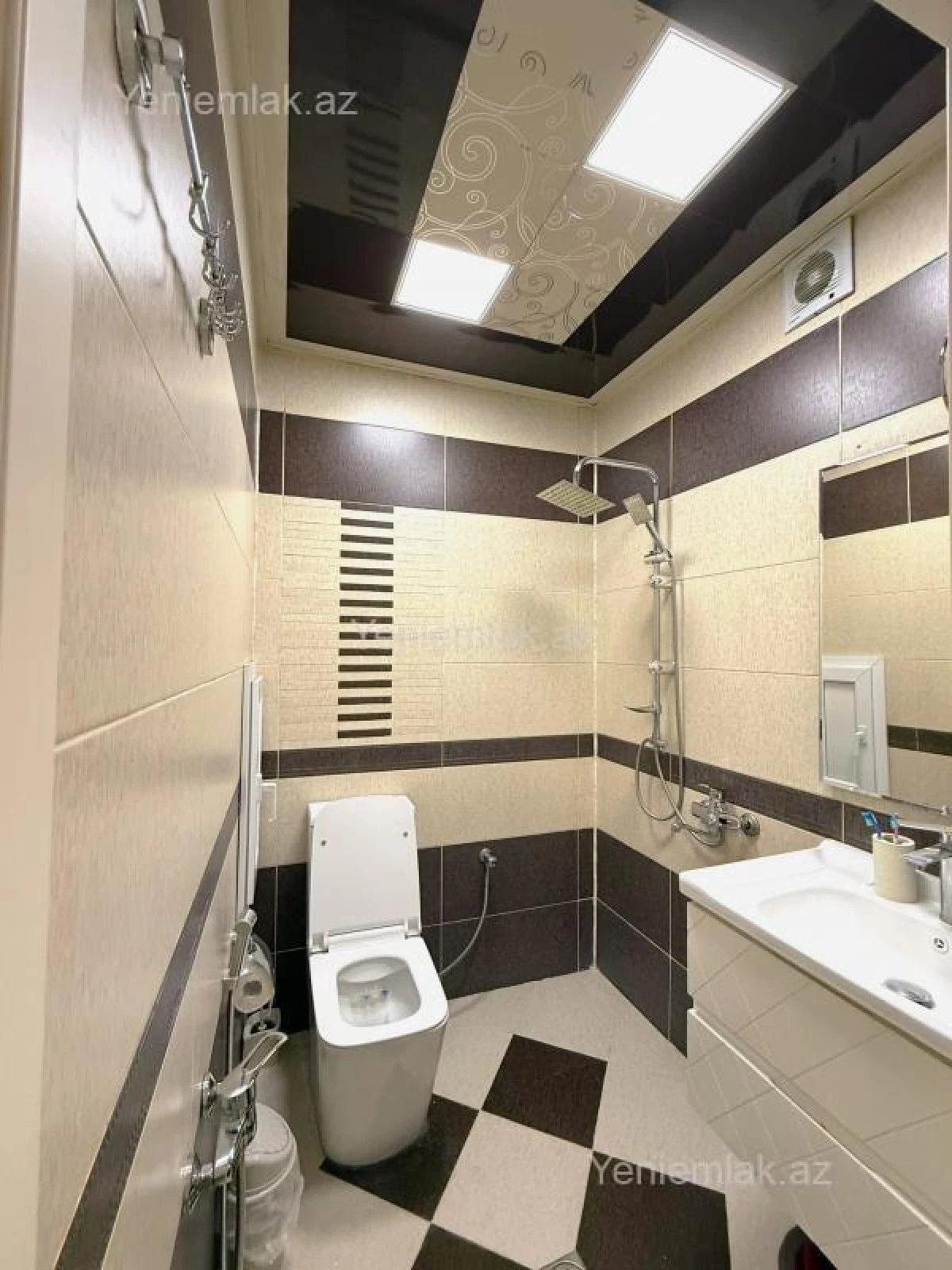 Satılır 3 otaqlı yeni tikili 100 m²