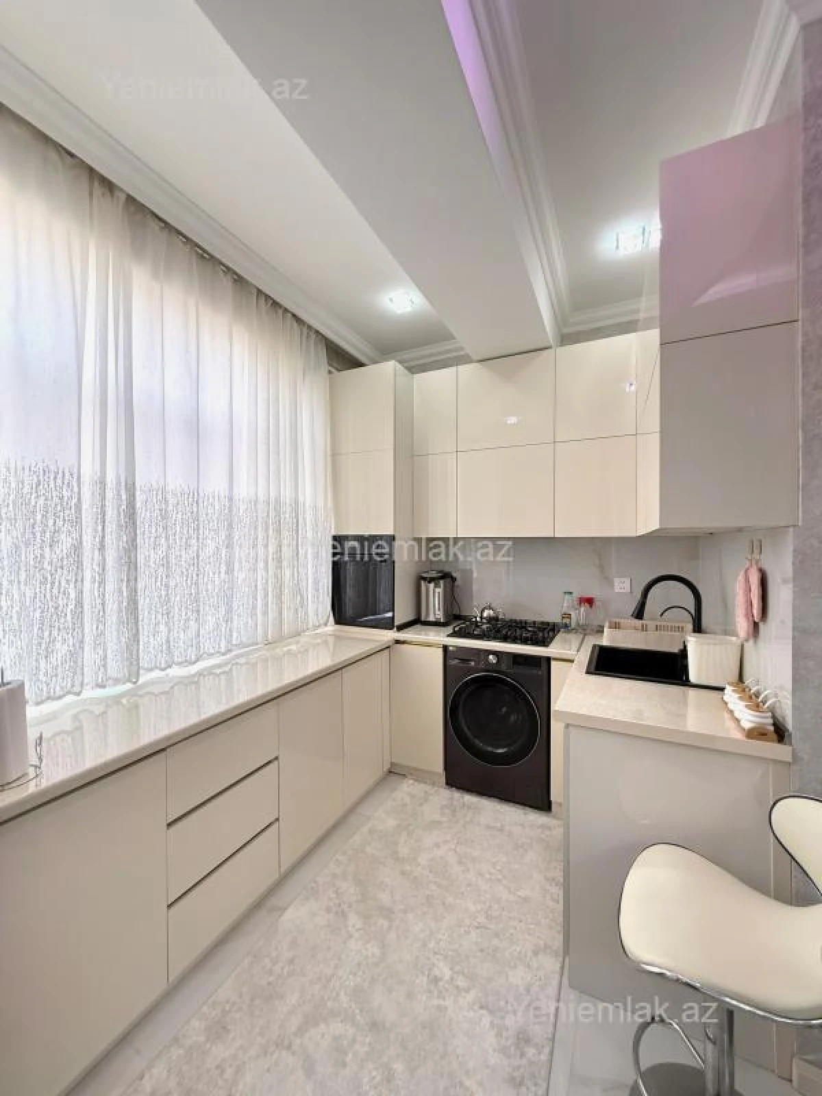 Satılır 3 otaqlı yeni tikili 100 m²