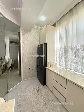 Satılır 3 otaqlı yeni tikili 100 m²