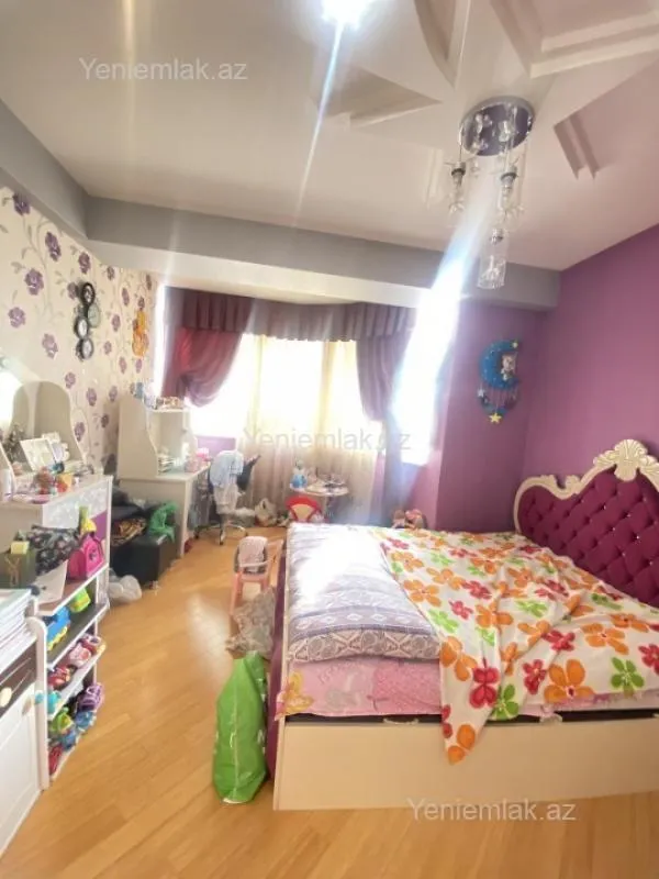 Satılır 3 otaqlı yeni tikili 105 m²