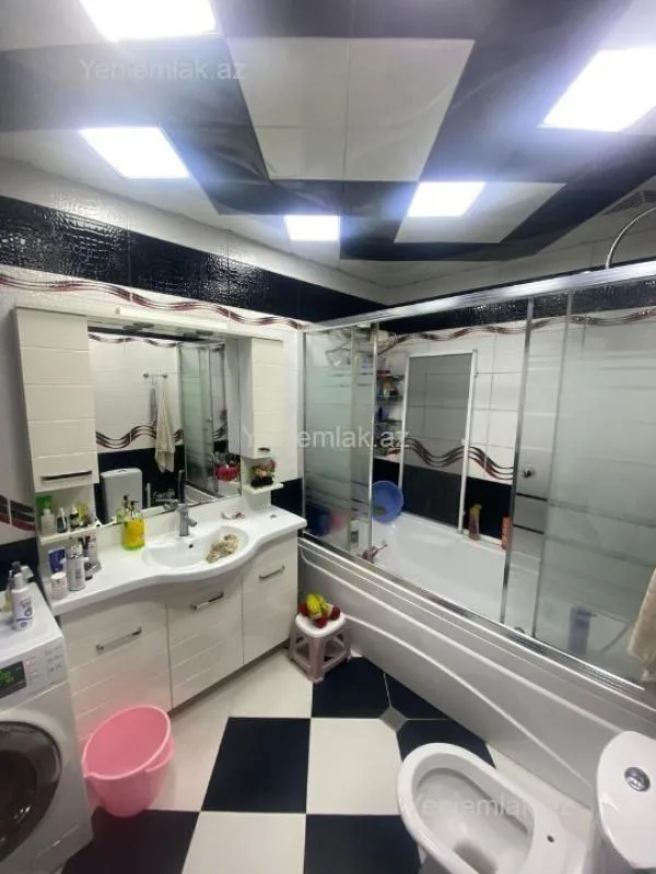 Satılır 3 otaqlı yeni tikili 105 m²