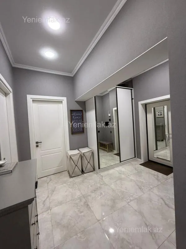 Satılır 3 otaqlı yeni tikili 95.5 m²