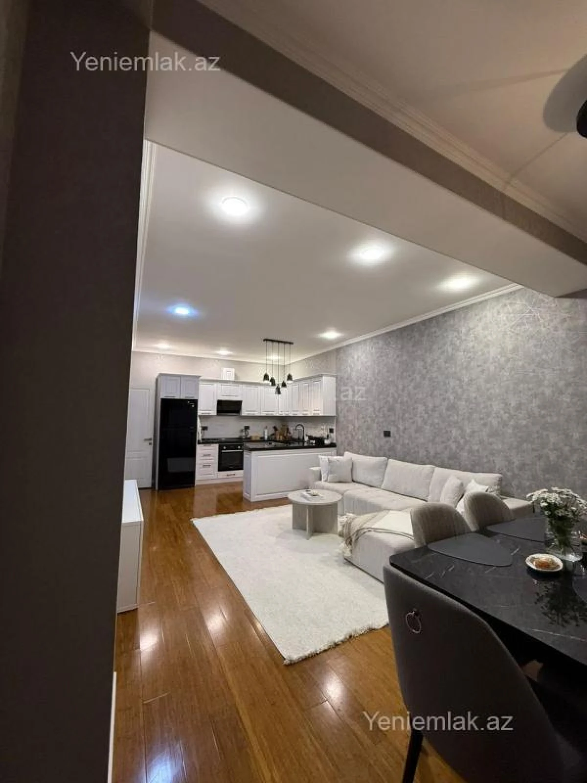 Satılır 3 otaqlı yeni tikili 95.5 m²