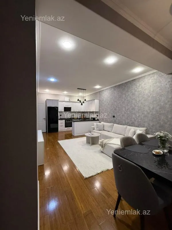 Satılır 3 otaqlı yeni tikili 95.5 m²